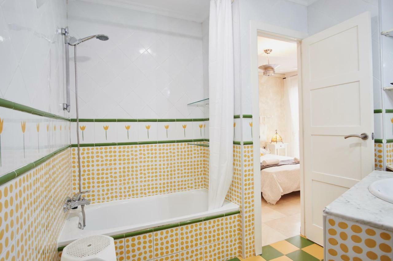 Apartament Santa Cruz Pearl Sewilla Zewnętrze zdjęcie